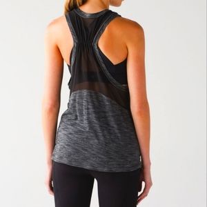 Lululemon Work the Circuit Muscle 2-in-1 Tank Top Shirt Size 8